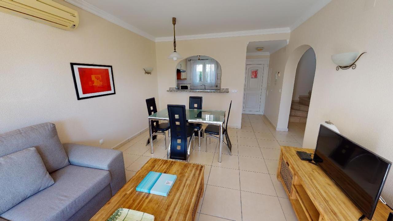 Apartamentos Y Villas Oliva Nova Golf Resort Luaran gambar