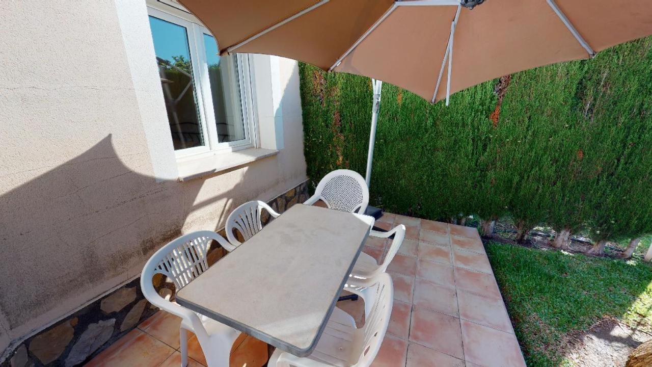 Apartamentos Y Villas Oliva Nova Golf Resort Luaran gambar