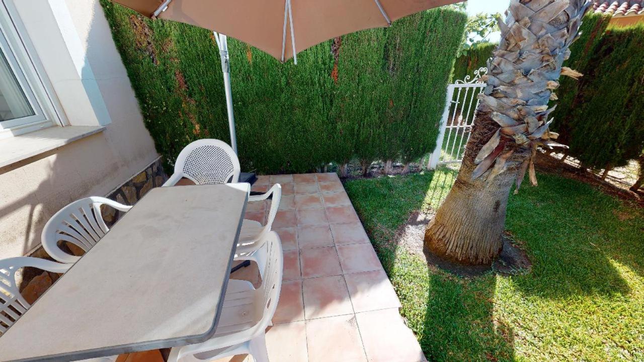 Apartamentos Y Villas Oliva Nova Golf Resort Luaran gambar