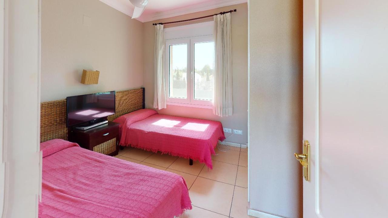 Apartamentos Y Villas Oliva Nova Golf Resort Luaran gambar