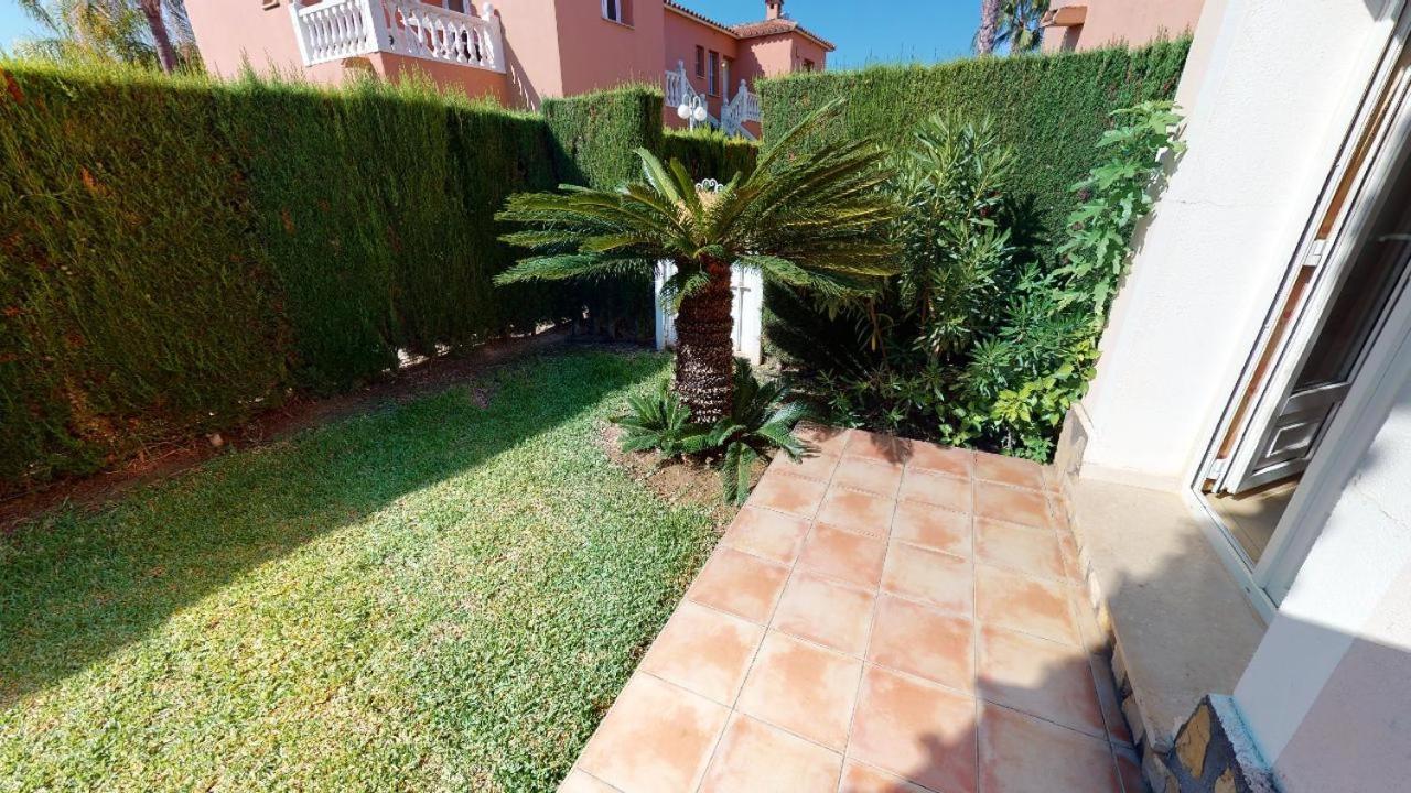 Apartamentos Y Villas Oliva Nova Golf Resort Luaran gambar