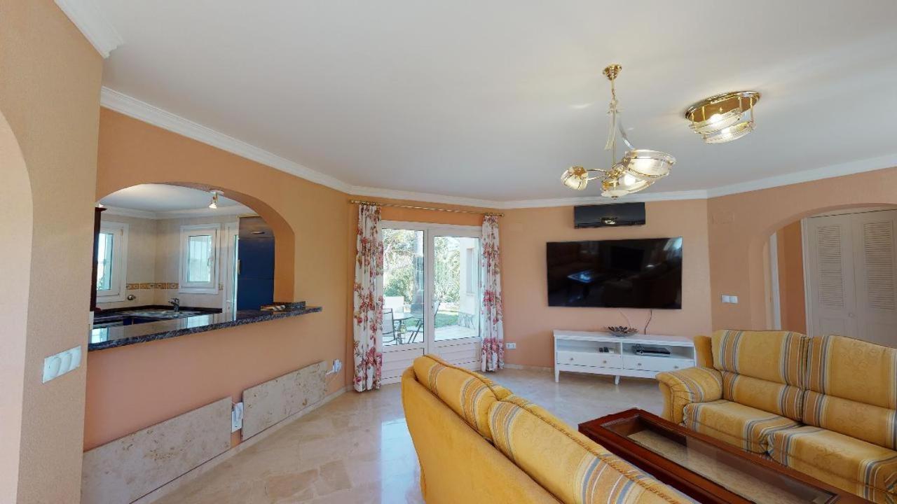 Apartamentos Y Villas Oliva Nova Golf Resort Luaran gambar
