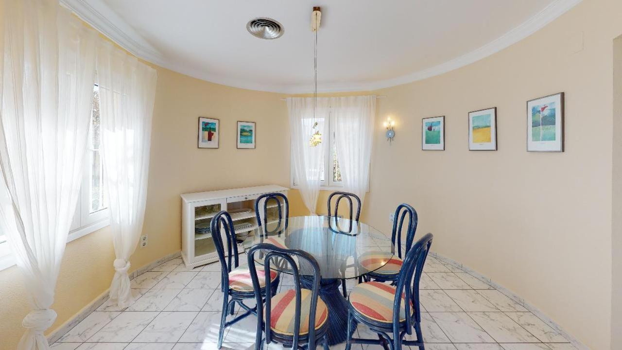 Apartamentos Y Villas Oliva Nova Golf Resort Luaran gambar