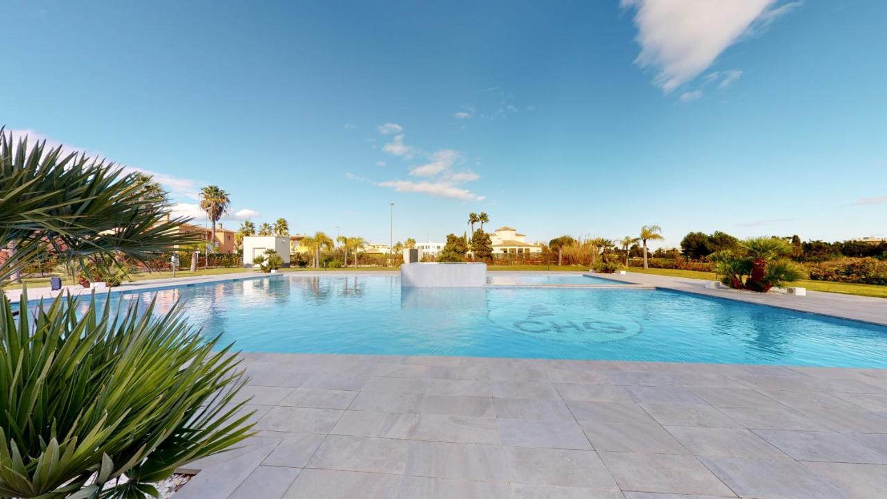 Apartamentos Y Villas Oliva Nova Golf Resort Luaran gambar