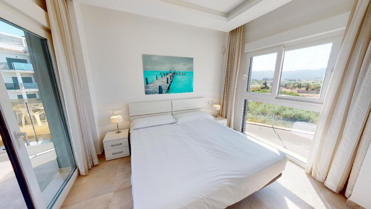 Apartamentos Y Villas Oliva Nova Golf Resort Luaran gambar