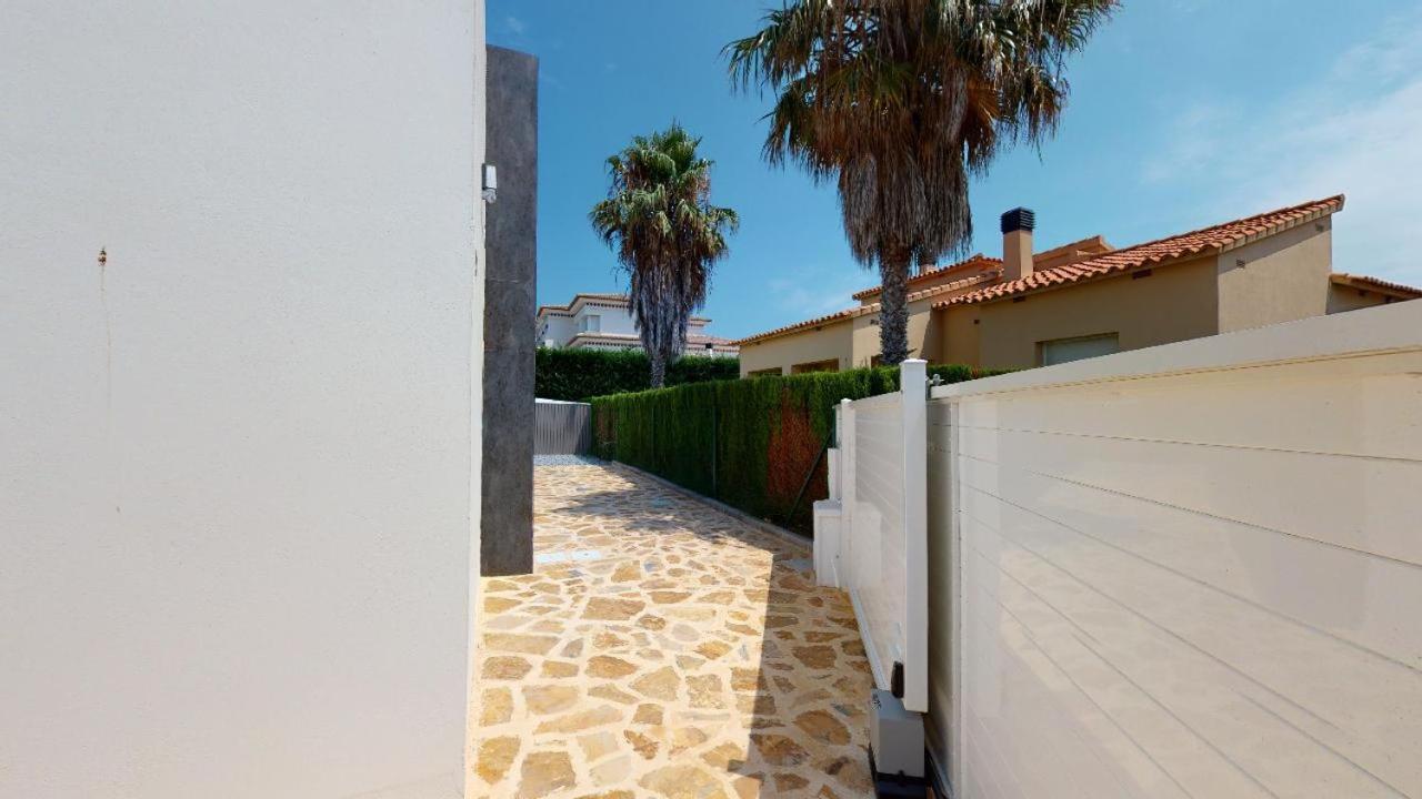 Apartamentos Y Villas Oliva Nova Golf Resort Luaran gambar